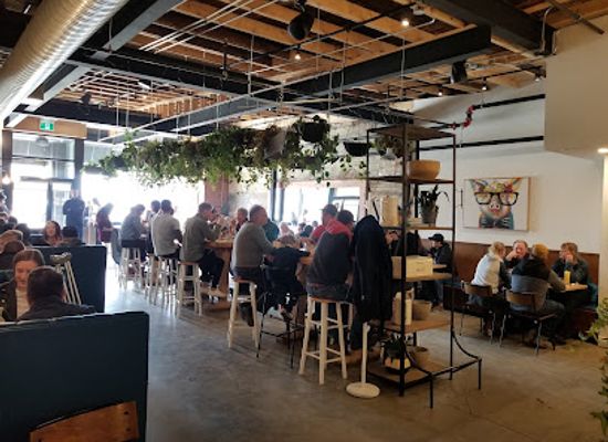 canada/saskatoon/restaurant/hometown-diner