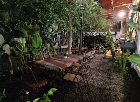 indonesia/yogyakarta/restaurant/landhuis-resto