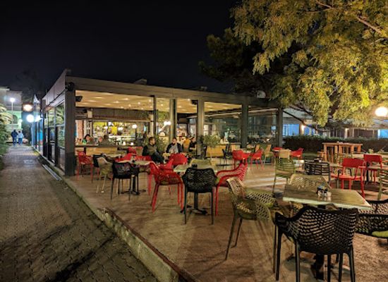 montenegro/bar/restaurant/parapet-pizza-grill