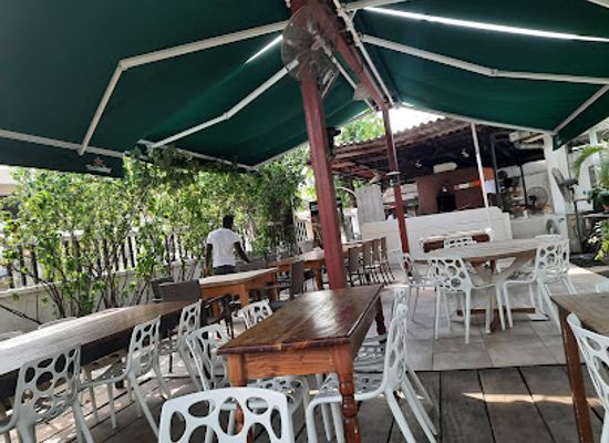 nigeria/lagos/restaurant/pizze-riah-restaurant