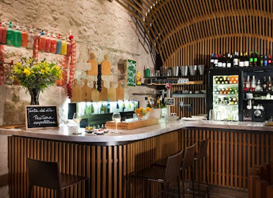spain/barcelona/gothic-quarter/restaurant/le-bouchon