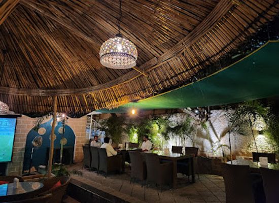 india/hyderabad/restaurant/pakka-local