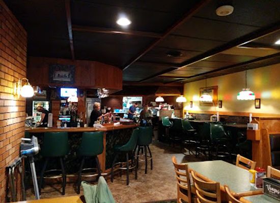 michigan/marquette/restaurant/vango-s-pizza-cocktail-lounge