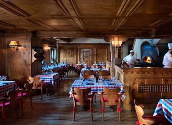 switzerland/st-moritz/restaurant/chesa-veglia-pizzeria-heuboden