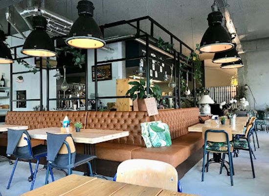 netherlands/leiden/restaurant/vet-gezond