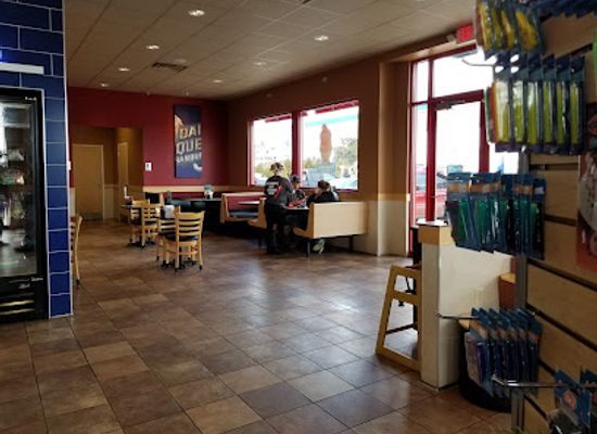 ohio/amish-country/restaurant/dairy-queen-grill-chill