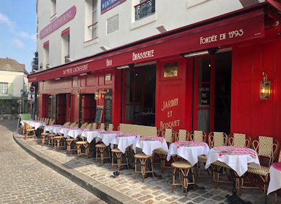 france/paris/montmartre/restaurant/la-mere-catherine-macaroon