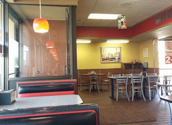 south-dakota/pierre/restaurant/hardee-s