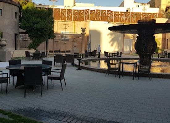 bahrain/manama/manama-city-center/restaurant/la-fontaine-restaurant