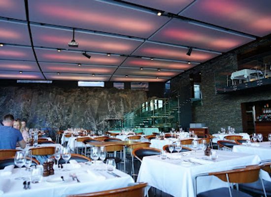 iceland/grindavik/restaurant/lava-restaurant
