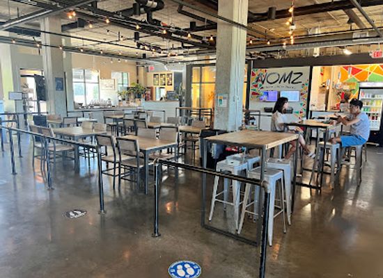 ohio/akron/north-hill/restaurant/nomz-restaurant-bar-akron-oh