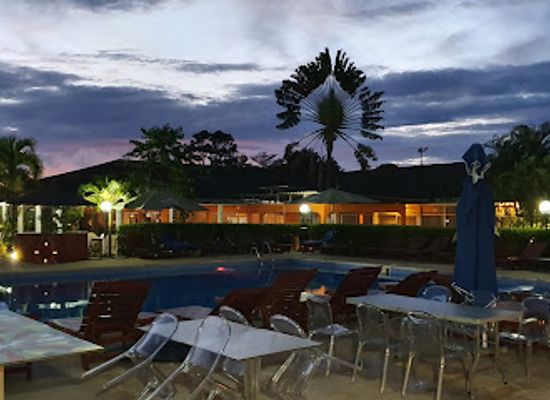 gabon/nyanga-province/restaurant/beach-club