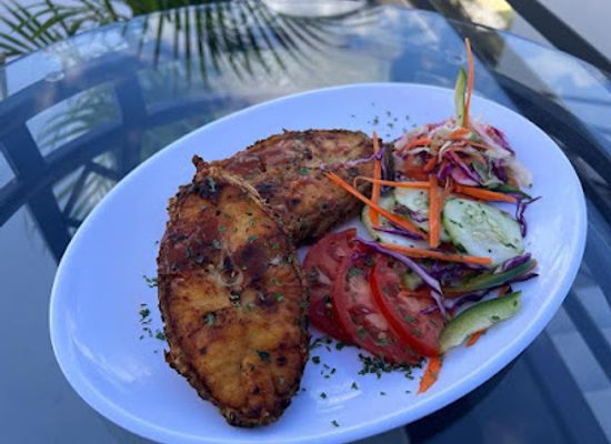 jamaica/st-thomas-lowlands/restaurant/pon-top-seafood-grill-bar