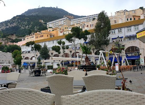 gibraltar/upper-rock-nature-reserve/restaurant/the-square