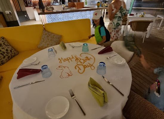 maldives/raa-atoll/restaurant/tazaa