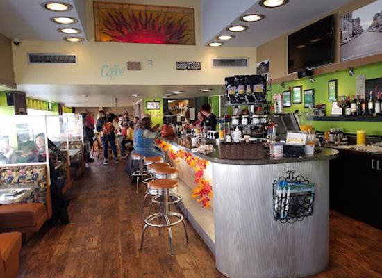 iowa/waterloo/restaurant/newton-s-paradise-cafe
