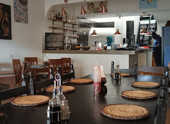 tanzania/arusha/restaurant/chang-thai-restaurant-house-of-wine
