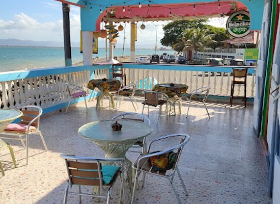 haiti/bassin-bleu/restaurant/deco-bar-restaurant