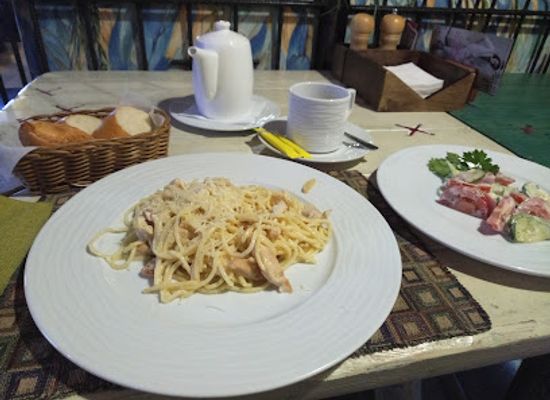 ukraine/donbas/restaurant/banana
