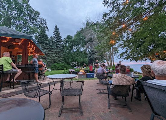 wisconsin/lake-winnebago-region/restaurant/jim-and-linda-s-lakeview-supper-club