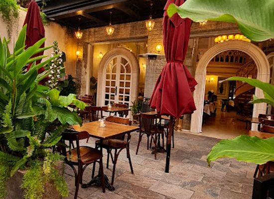 morocco/atlantic-plains/restaurant/casablanca