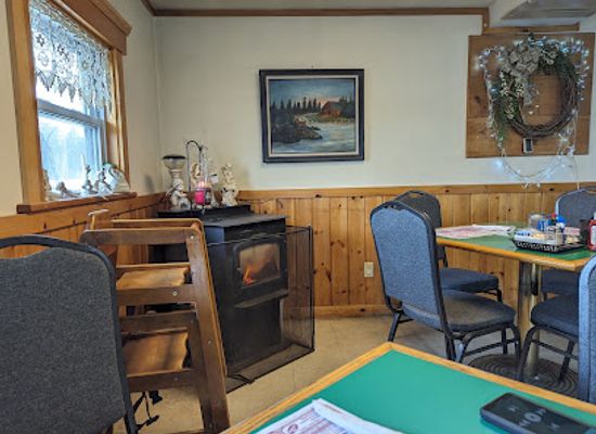 new-hampshire/coos-county/restaurant/claudette-dean-s-place