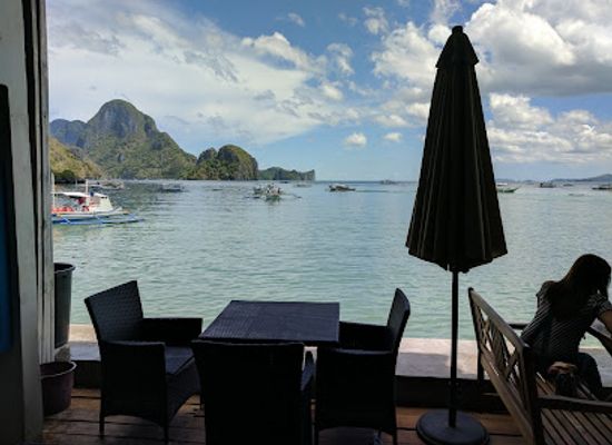 philippines/palawan/restaurant/la-salangane-bar-and-restaurant