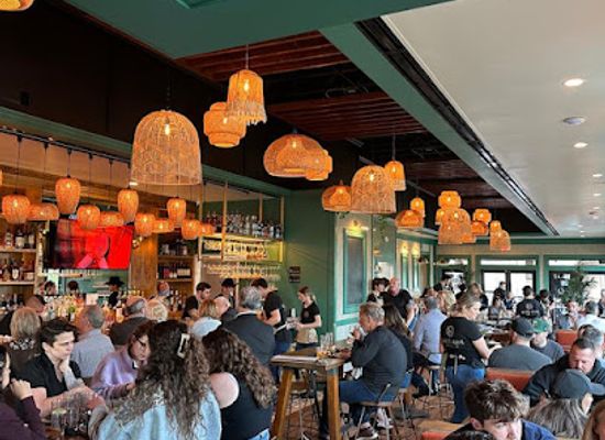 texas/blackland-prairie/restaurant/wade-s-landing