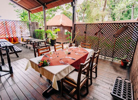 comoros/itsandra/restaurant/restaurant-l-escale