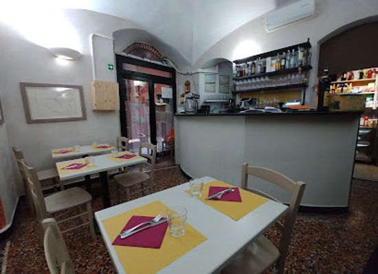 italy/genoa/restaurant/osteria-sopra-il-mare