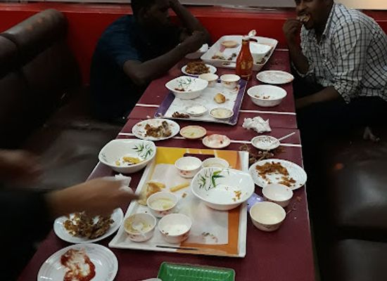 qatar/al-rayyan/restaurant/hot-n-cool-rayyan-umm-al-dom-street