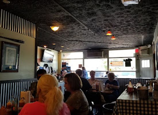 kentucky/inner-bluegrass/restaurant/blue-door-smokehouse
