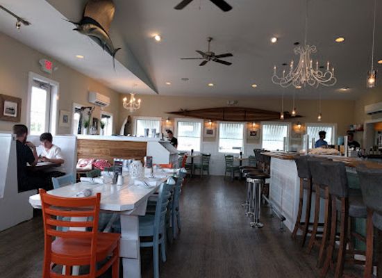 delaware/lums-pond-state-park/restaurant/matt-s-fish-camp-lewes