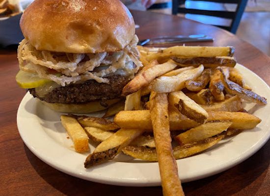 kentucky/bardstown/restaurant/the-grill-at-maywood