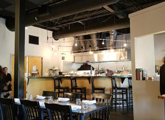 tennessee/murfreesboro/restaurant/five-senses-restaurant-bar-catering