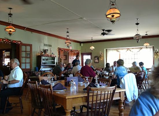 wisconsin/northwoods/restaurant/colony-house-restaurant