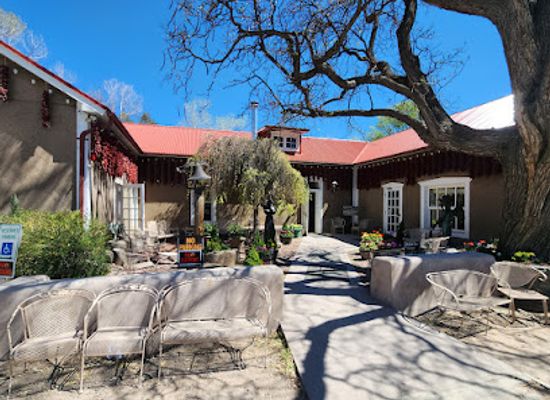 new-mexico/carson-national-forest/restaurant/rancho-de-chimayo