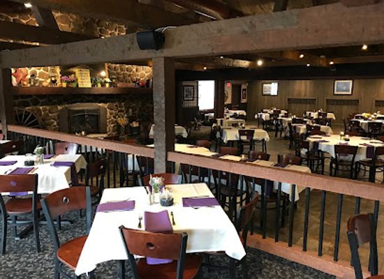 new-hampshire/concord/restaurant/red-blazer-restaurant-pub