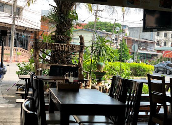 thailand/krabi/krabi-town/restaurant/pirates-house-restaurant-bar