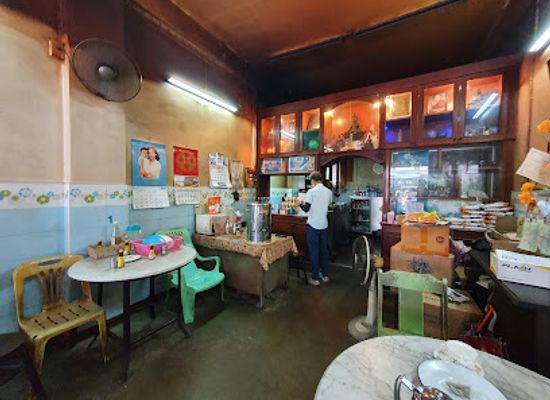 thailand/surat-thani/restaurant/ran-kai-dao-fried-egg-restaurant