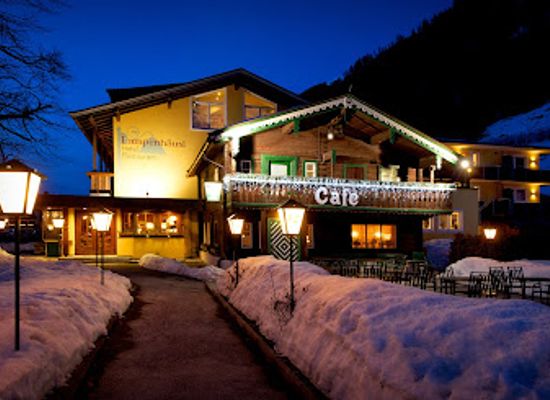 austria/grossglockner/restaurant/hotel-restaurant-lampenhausl