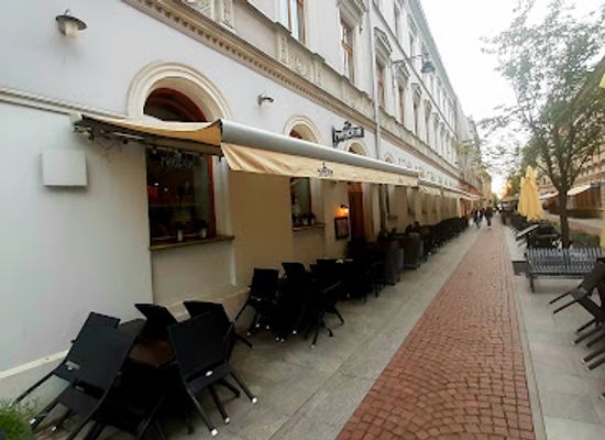 poland/lodz/restaurant/manekin