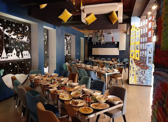 azerbaijan/baku/restaurant/reverse