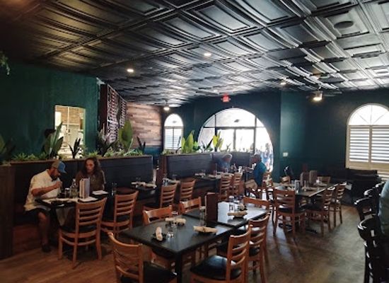 florida/cape-coral/restaurant/front-porch-social