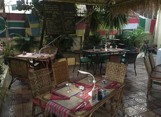 cambodia/kampot/restaurant/tiki-garden