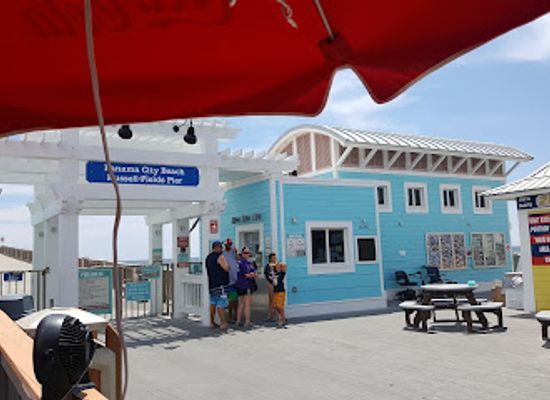 florida/panama-city-beach/restaurant/hook-d-pier-bar-grill