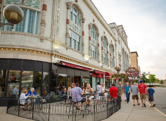 indiana/south-bend/downtown-south-bend/restaurant/eat-drink-downtown-south-bend