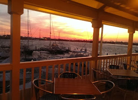 north-carolina/crystal-coast/restaurant/city-kitchen
