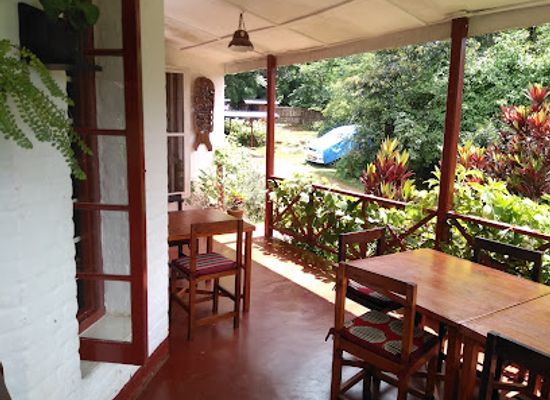 malawi/shire-valley/restaurant/casa-rossa
