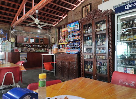 mexico/tierra-caliente/restaurant/restaurante-la-fogata